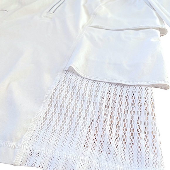 LULULEMON Sun Runner Hybrid Pullover in White, Size 2 - Picture 10 of 12